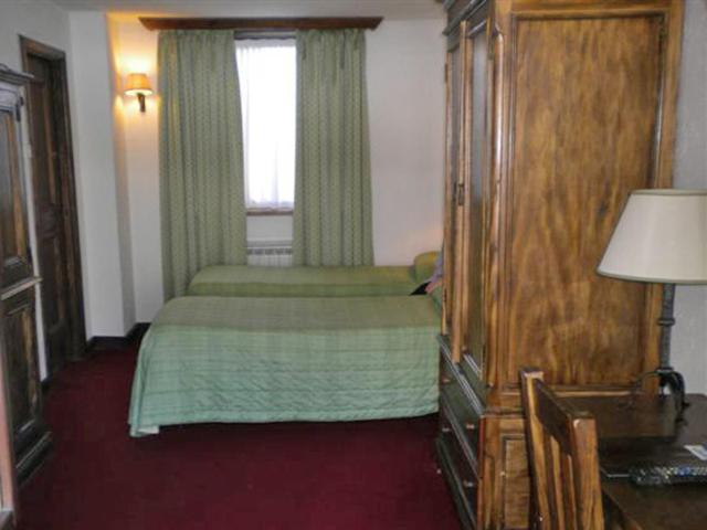 Hotel Tavernier กูร์มาเยอร์ ภายนอก รูปภาพ